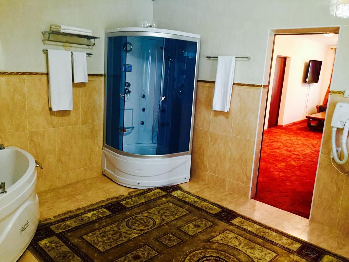 Hotel Ark Ms Taraz Exteriér fotografie