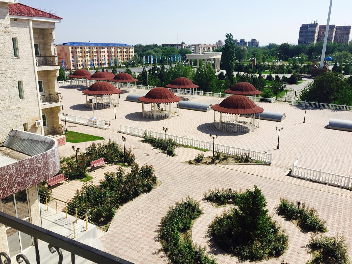 Hotel Ark Ms Taraz Exteriér fotografie